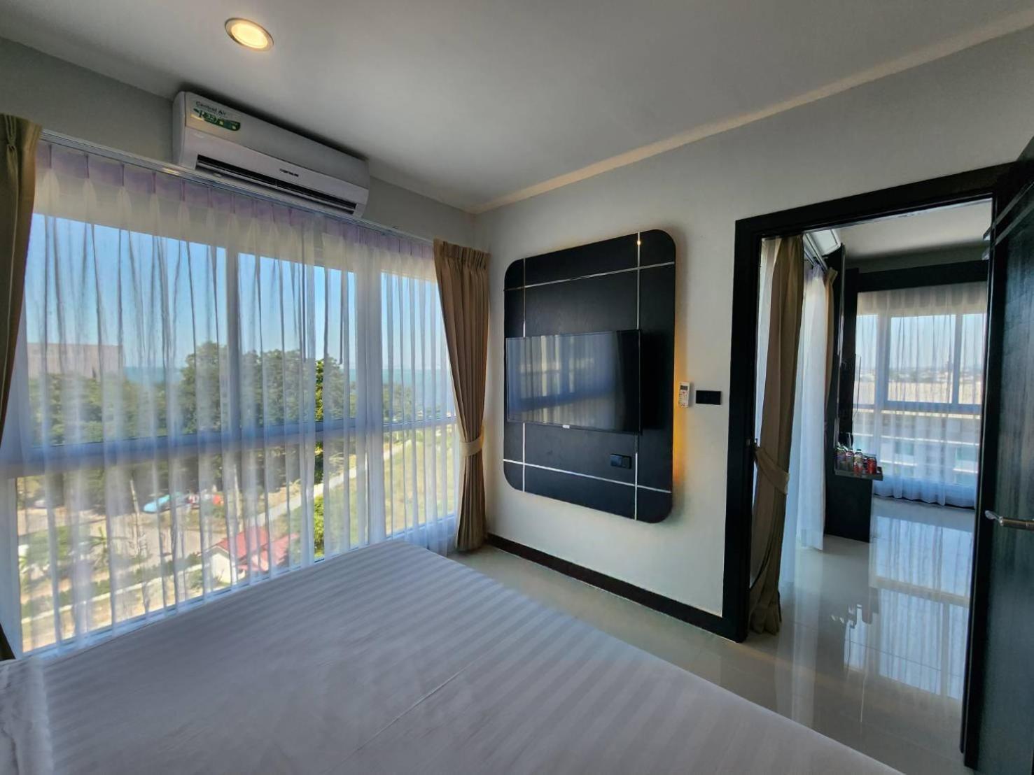 Lhc Hotel And Resort Pattaya Exterior foto