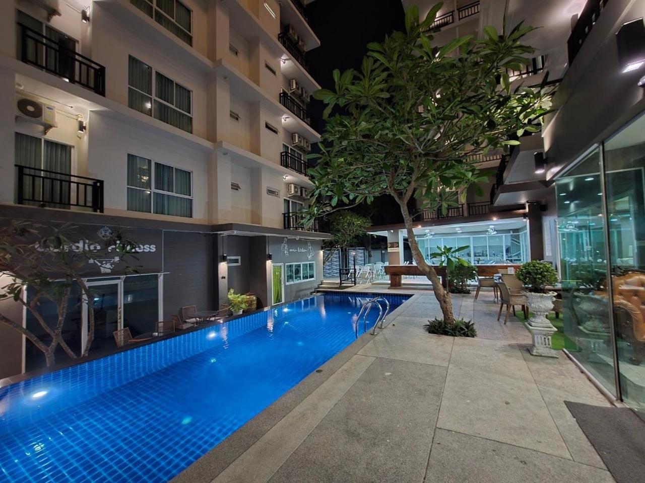 Lhc Hotel And Resort Pattaya Exterior foto